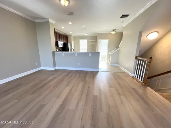$2,495 | 4462 Ellipse Drive, Jacksonville, FL 32246