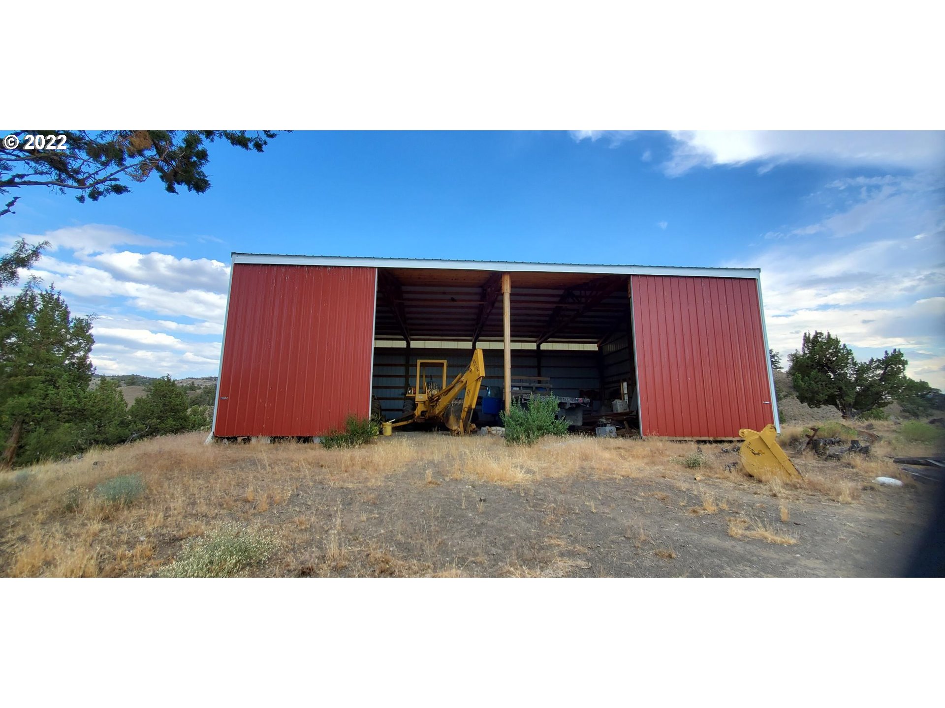 18990 Southeast Doubtful Dirt Road Prineville, OR 97754 - Photo 6 of 32 a view of an outdoor space