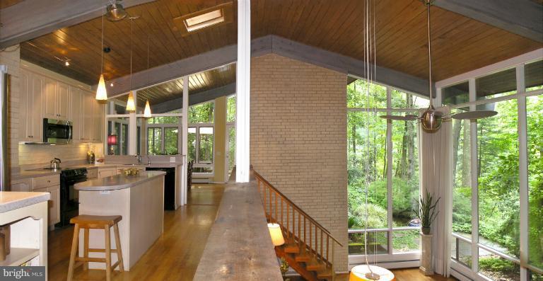 2524 Leeds Road Oakton, VA 22124 - Photo 1 of 30 WOW! Welcome!