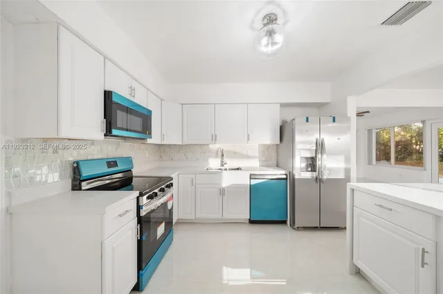 $3,550 | West Boulevard Heights, Pembroke Pines, FL 33024