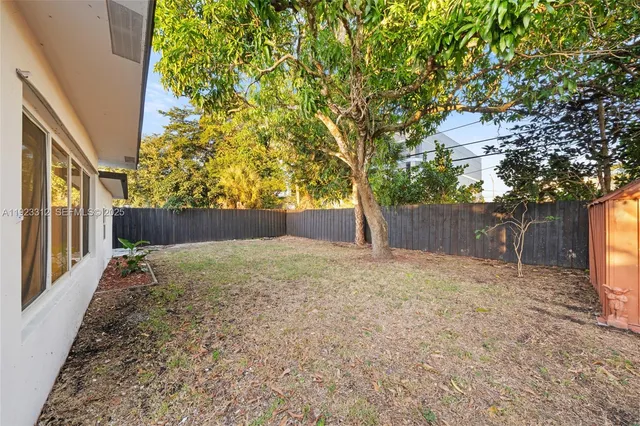 $3,550 | West Boulevard Heights, Pembroke Pines, FL 33024