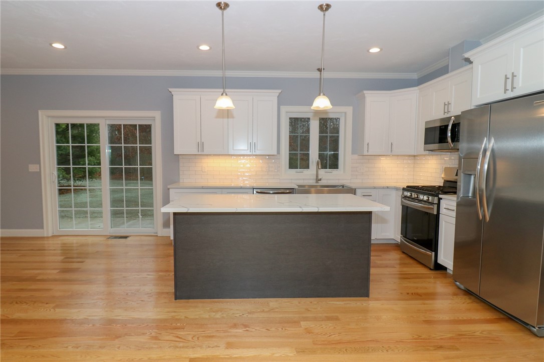 74 Bourque Road Cumberland, RI 02864 - Photo 9 of 48 Gallery Image 9