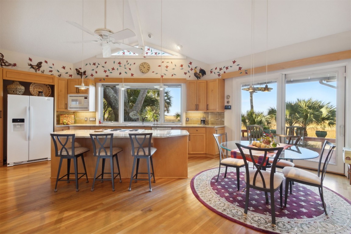 106 Sea Marsh Road Fernandina Beach, FL 32034 - Photo 16 of 42 Kitchen