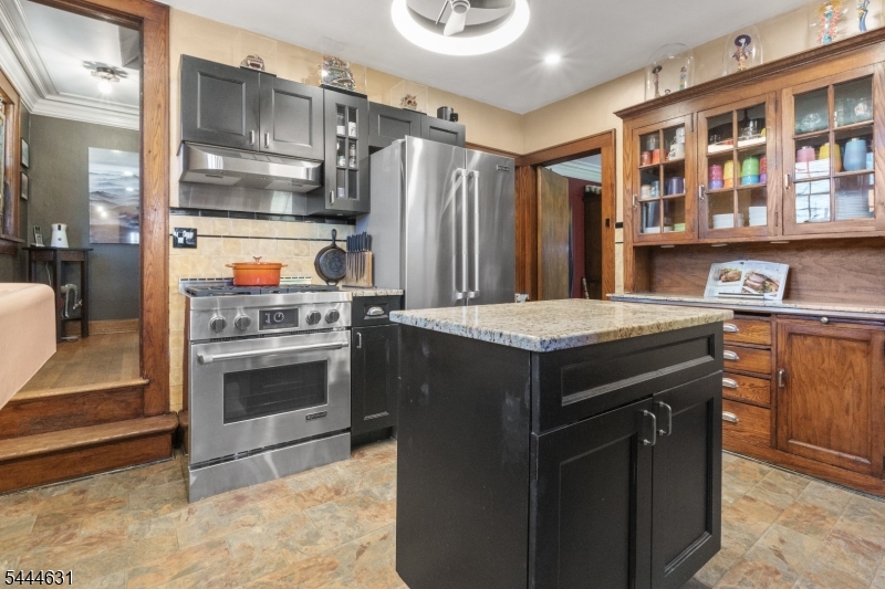 1030 Sterling Road Union, NJ 07083 - Photo 22 of 39