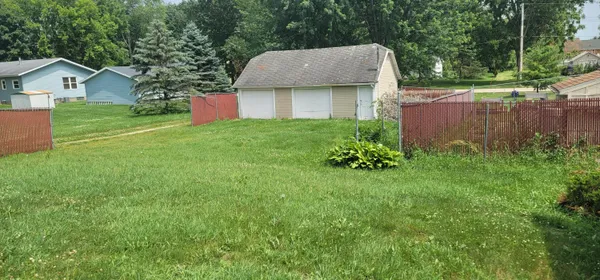 $49,900 | 315 2nd Street, Fox Lake, WI 53933