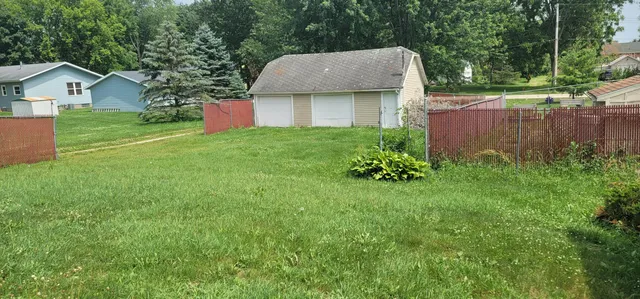 $49,900 | 315 2nd Street, Fox Lake, WI 53933