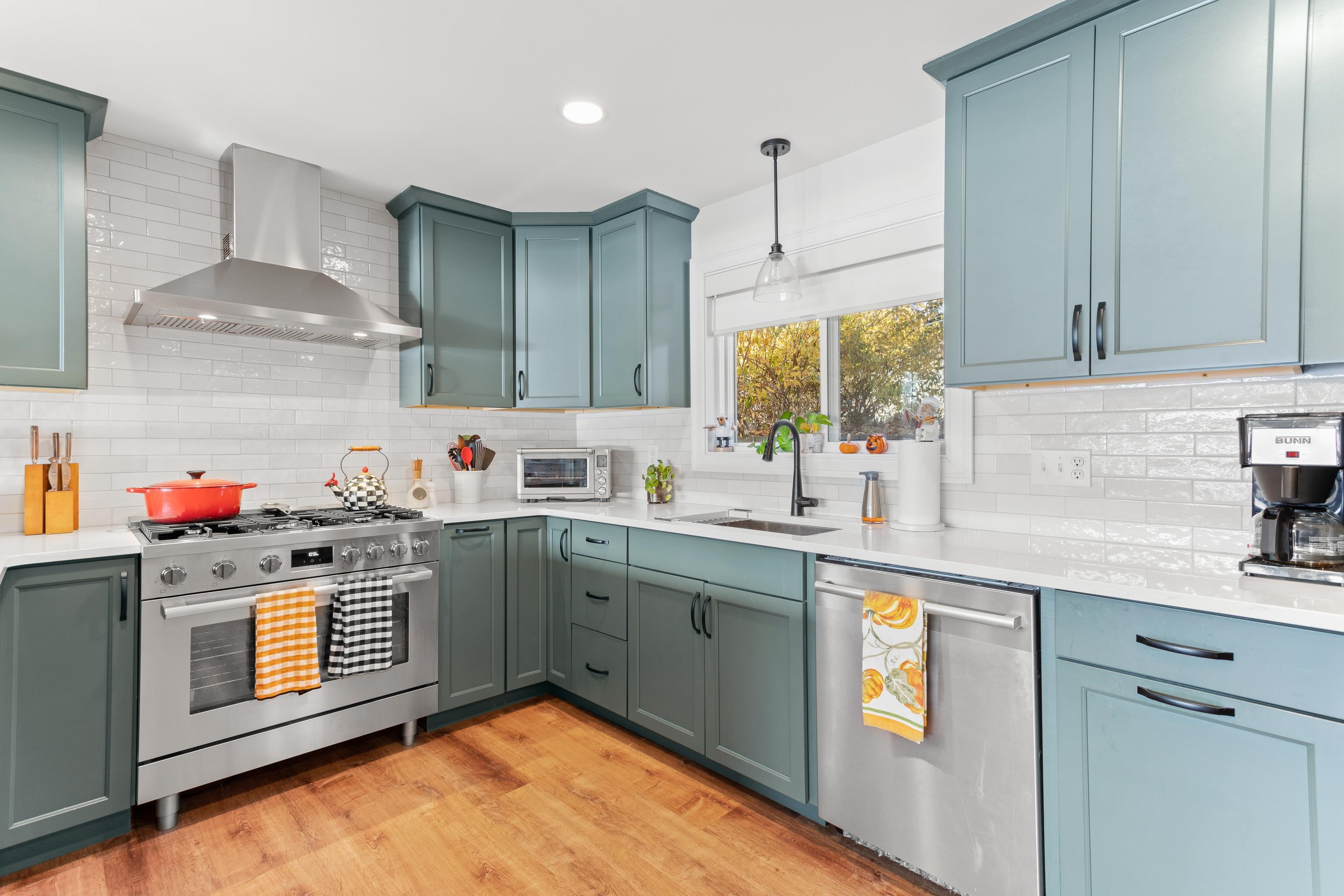 19 Rocky Ridge Road Windham, NH 03087 - Photo 4 of 53