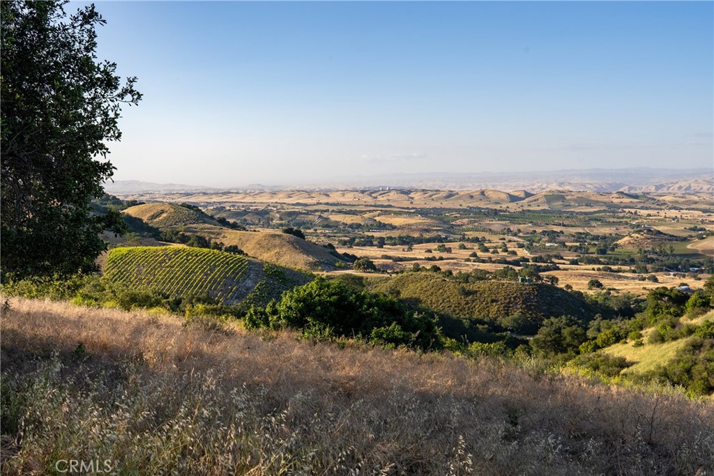 2762 Adelaida Road Paso Robles, CA 93446 - Photo 15 of 57 a view of a city