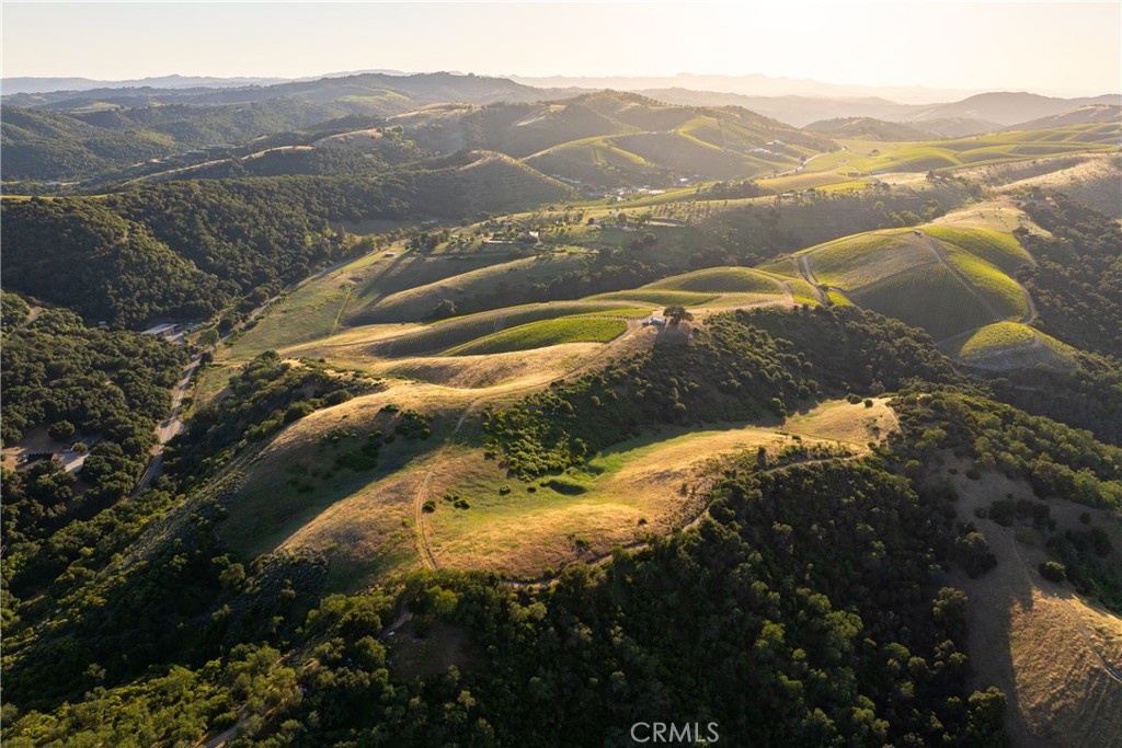 2762 Adelaida Road Paso Robles, CA 93446 - Photo 17 of 57 a view of lake and mountain
