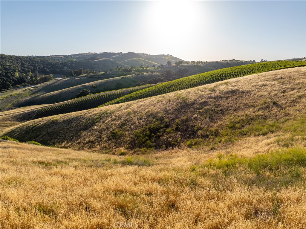 2762 Adelaida Road Paso Robles, CA 93446 - Photo 19 of 57