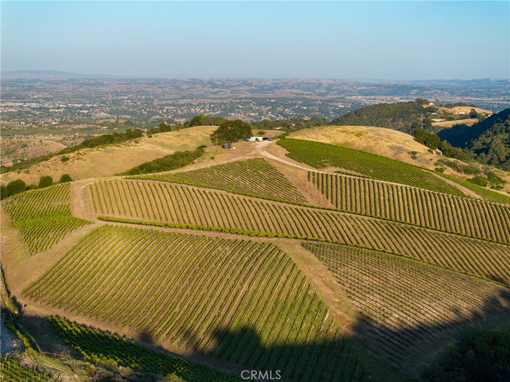 2762 Adelaida Road Paso Robles, CA 93446 - Photo 28 of 57 a view of an ocean view