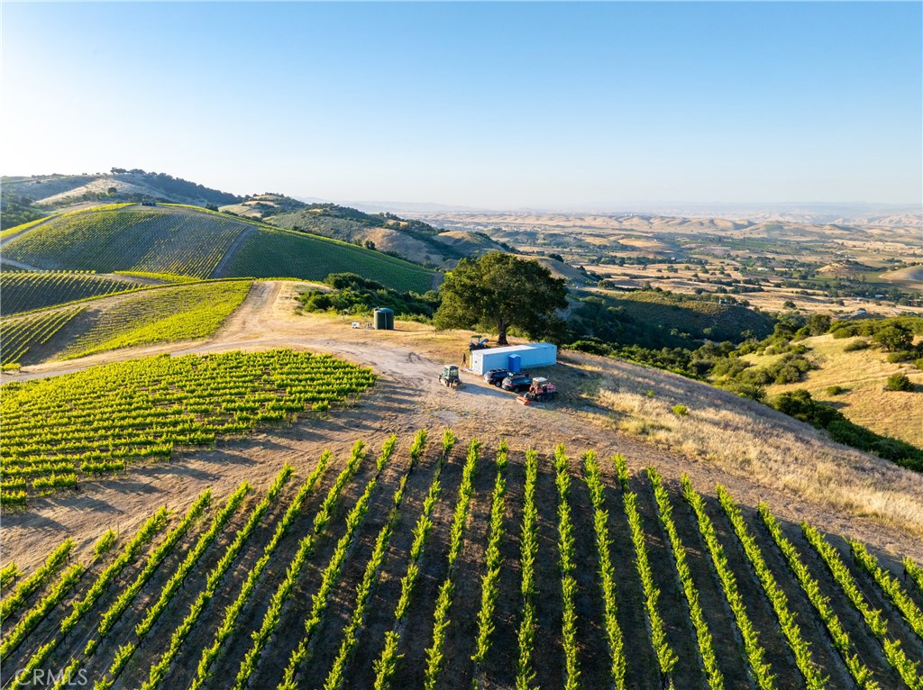 2762 Adelaida Road Paso Robles, CA 93446 - Photo 5 of 57 a view of a balcony with an ocean