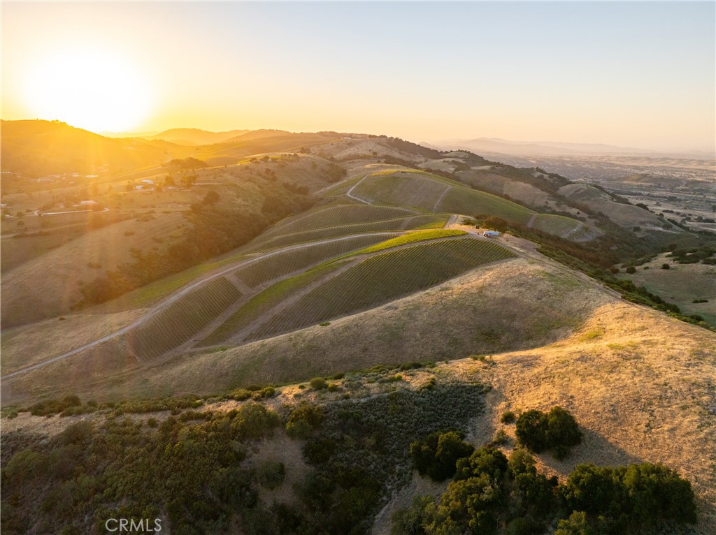 2762 Adelaida Road Paso Robles, CA 93446 - Photo 52 of 57 a view of mountains and mountain