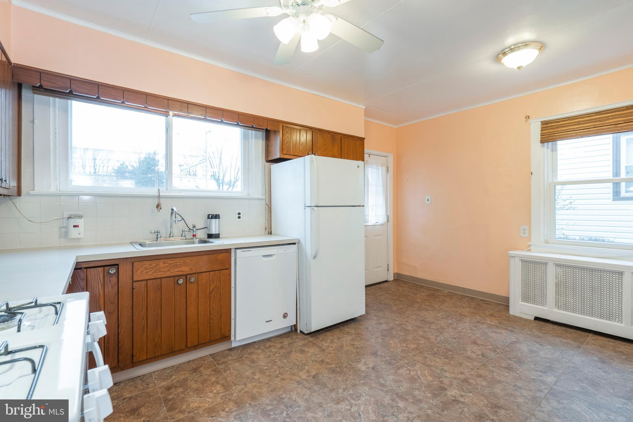 336 Ballymore Road Springfield, PA 19064 - Photo 13 of 36 Kitchen
