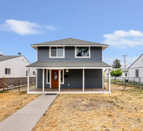 $379,900 | 116 8th Avenue South, Buhl, ID 83316