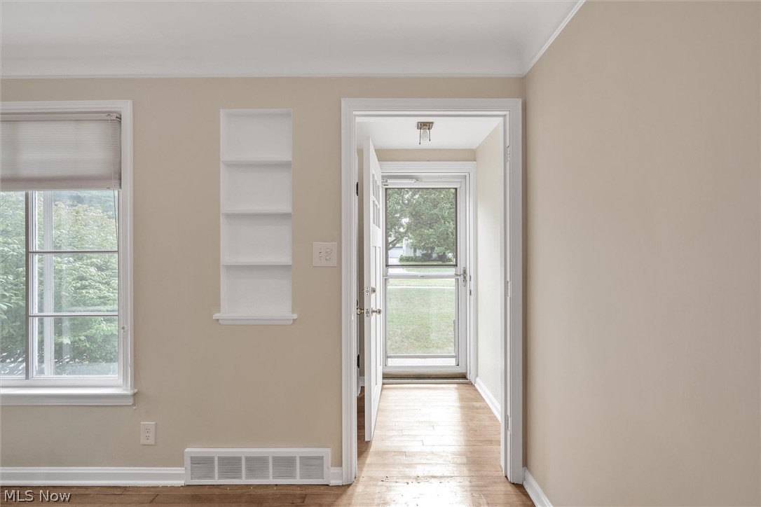 1664 Brainard Road Lyndhurst, OH 44124 - Photo 5 of 35