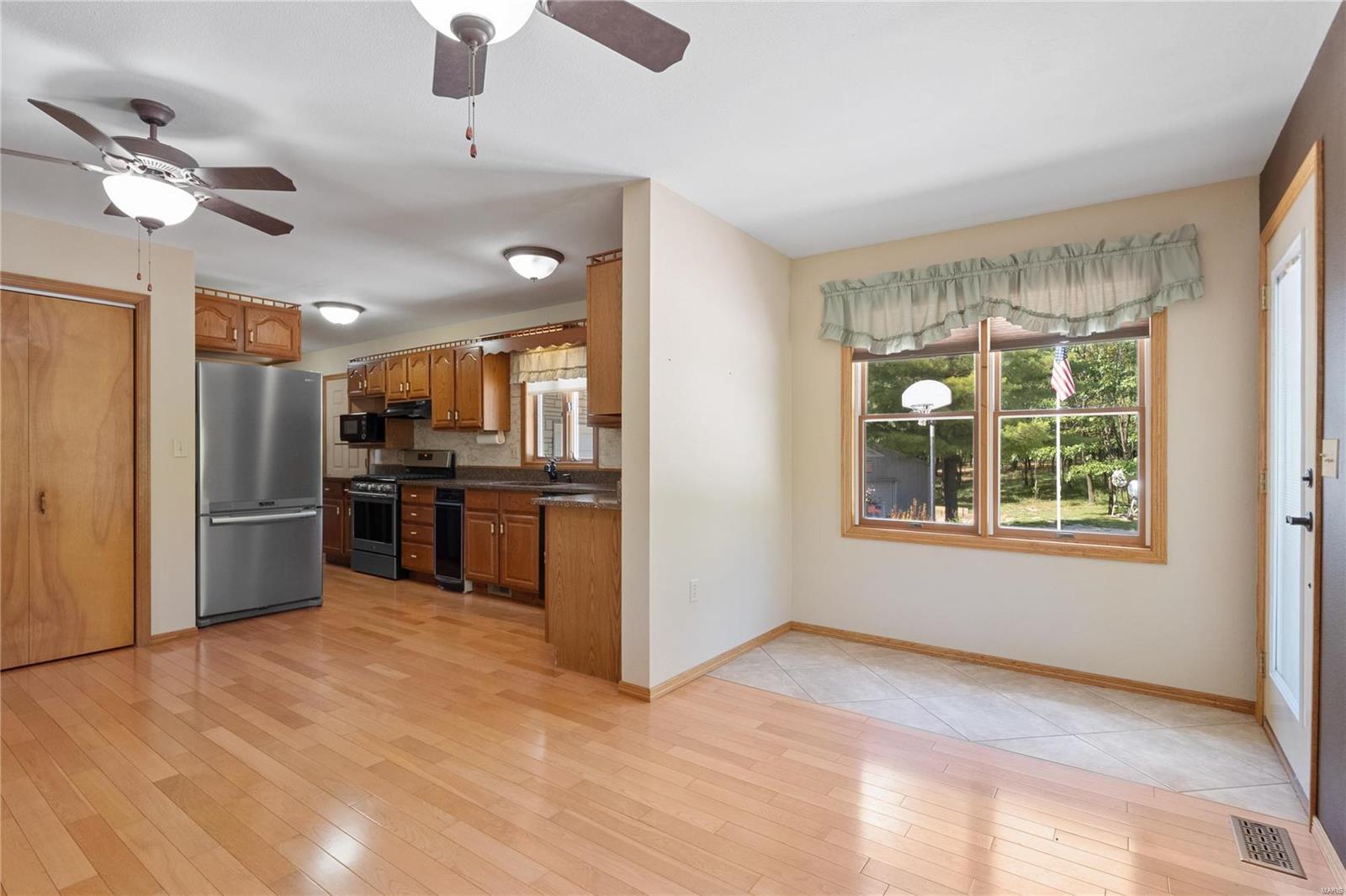 9255 Klondike Road Worden, IL 62097 - Photo 8 of 81