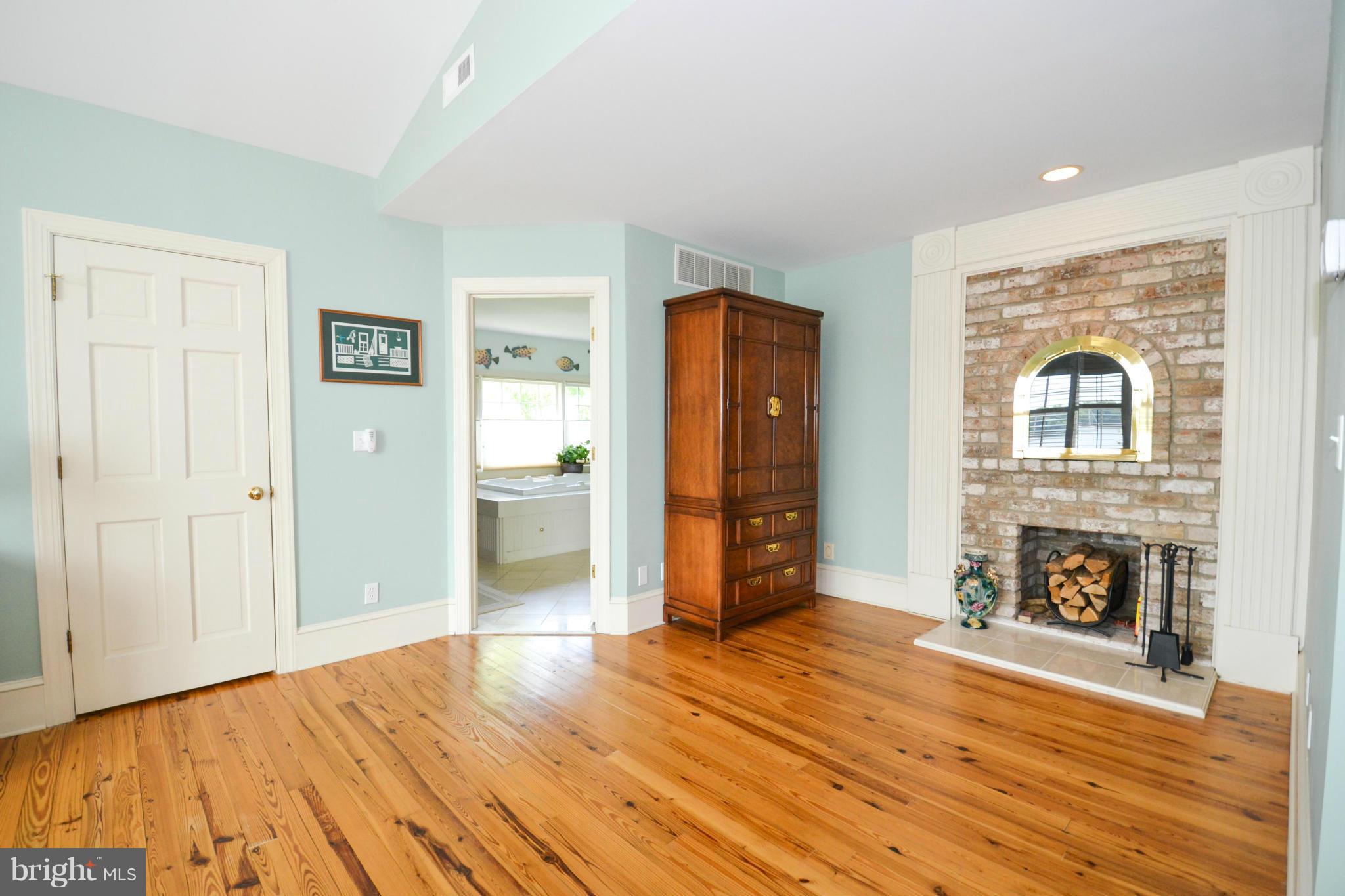 4999 West Chalk Point Road West River, MD 20778 - Photo 14 of 30 Bedroom (Master)
