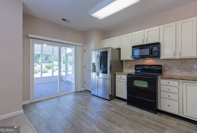 $349,900 | 5 Hampshire Lane, Newnan, GA 30265