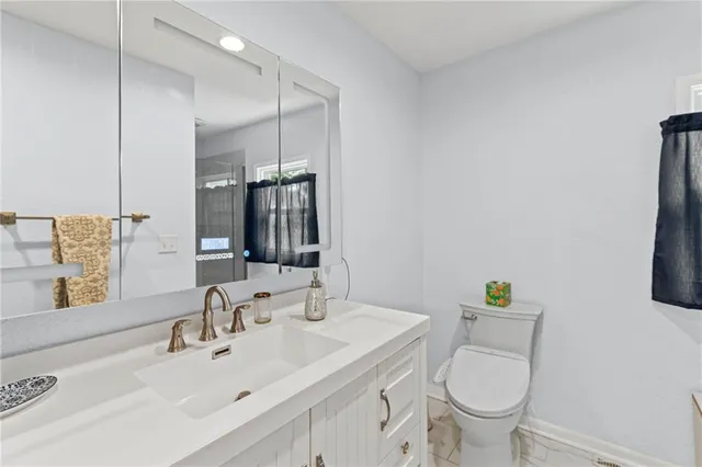 $229,500 | 102 South East Street, Cameron, MO 64429