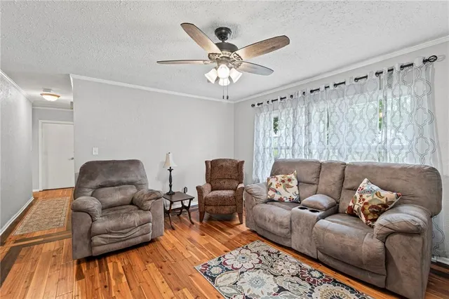 $229,500 | 102 South East Street, Cameron, MO 64429