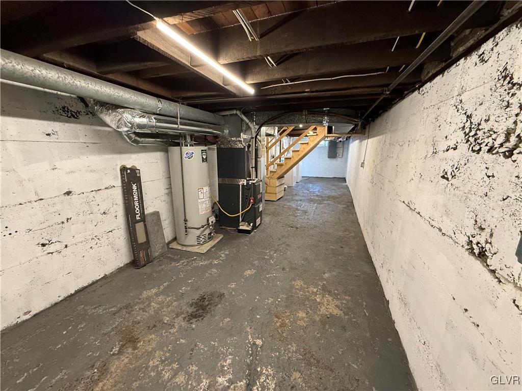 32 Easton Road Nazareth, PA 18064 - Photo 44 of 47 a view of a garage