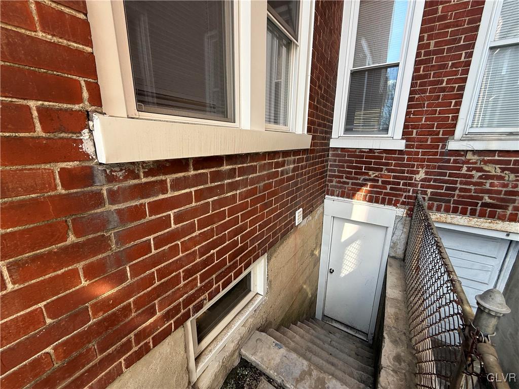 32 Easton Road Nazareth, PA 18064 - Photo 8 of 47