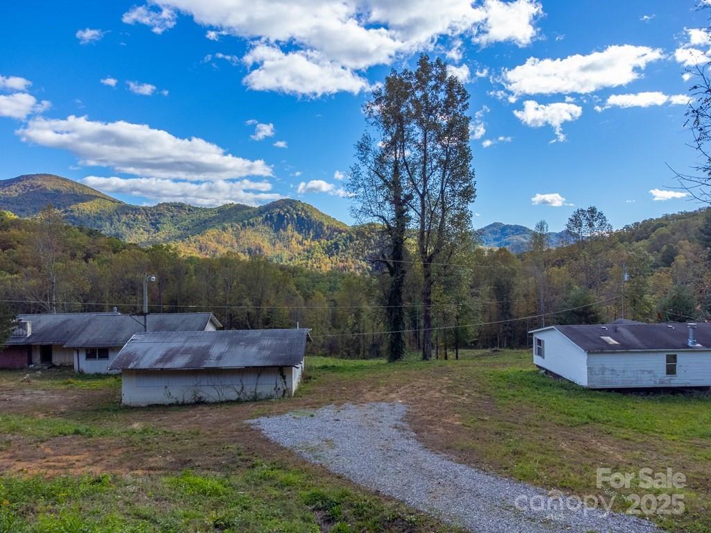 8125 Ellijay Road Franklin, NC 28734 - Photo 4 of 35