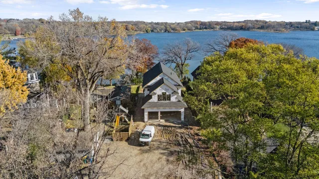 $3,675,000 | 348 West Lake Street, Orono, MN 55356