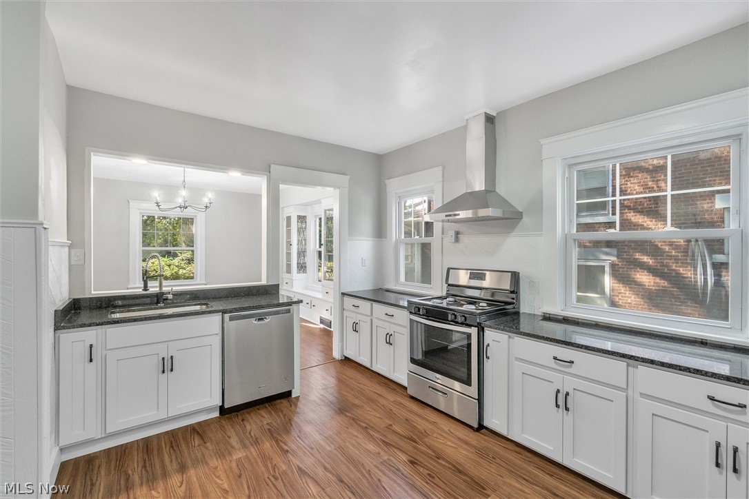 3153 Whitethorn Road Cleveland, OH 44118 - Photo 13 of 33