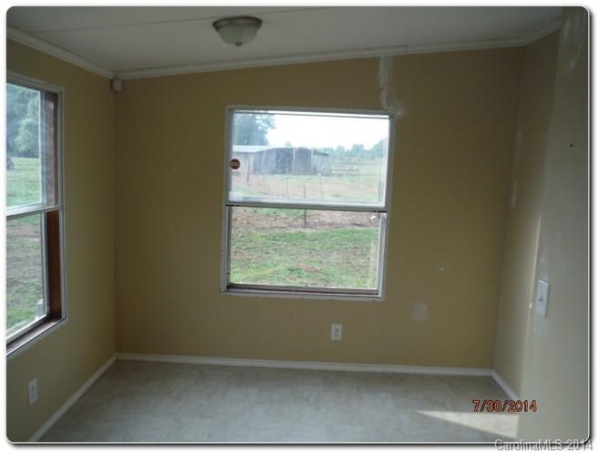 1733 Martin Road Kings Mountain, NC 28086 - Photo 9 of 21 Gallery Image 9