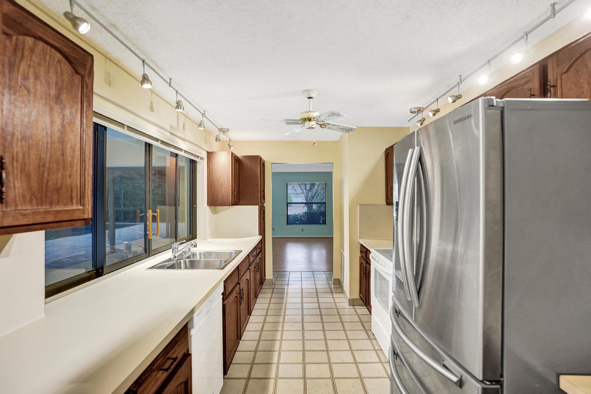 6432 Pine Jog Avenue Boca Raton, FL 33433 - Photo 23 of 47 DSC09445