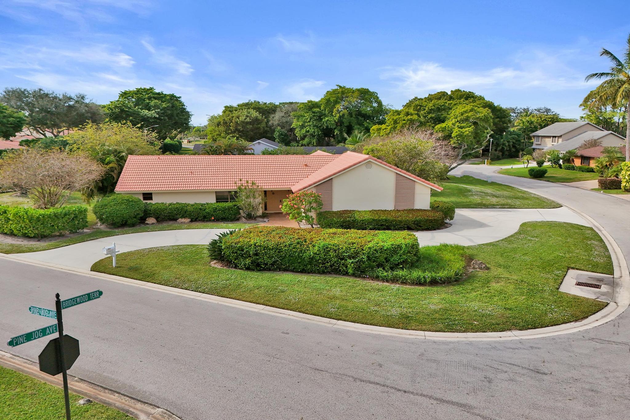 6432 Pine Jog Avenue Boca Raton, FL 33433 - Photo 3 of 47 DJI_20251205130014_0223_D