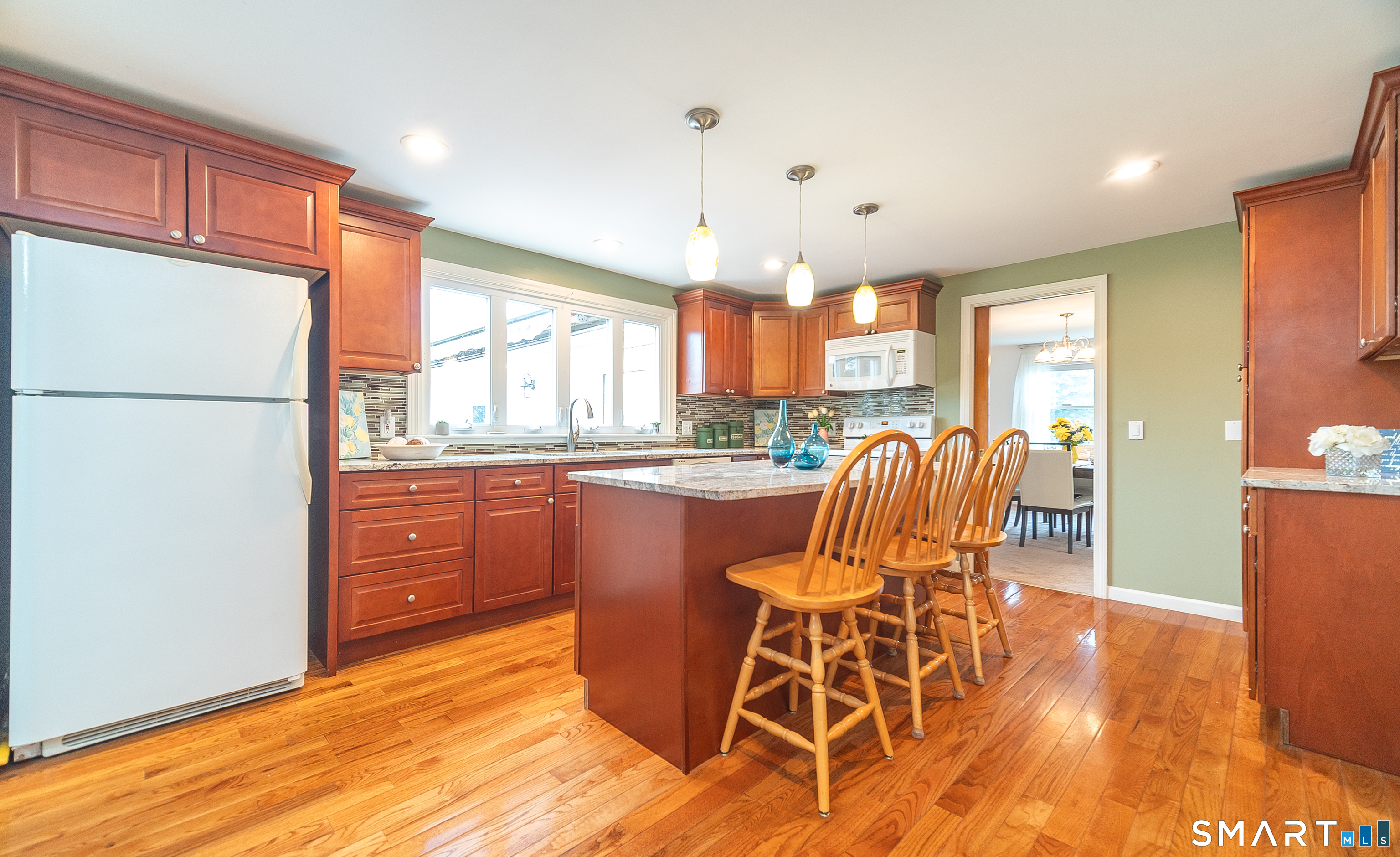 779 Ridge Road Middletown, CT 06457 - Photo 9 of 35