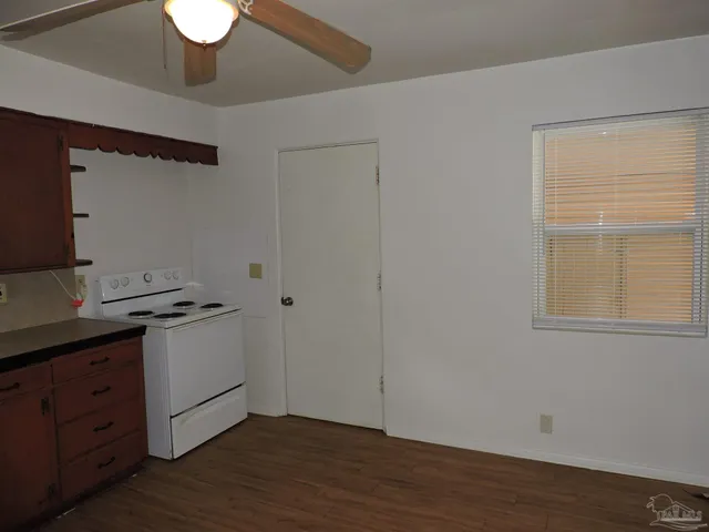 $975 | 1010 Pennsylvania Drive, Pensacola, FL 32506