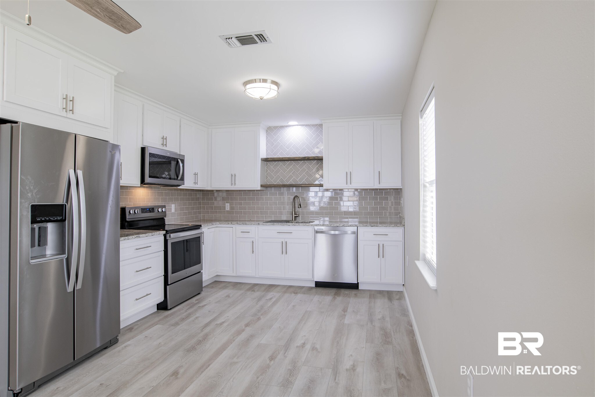 7961 Bayshore Drive Elberta, AL 36530 - Photo 12 of 35