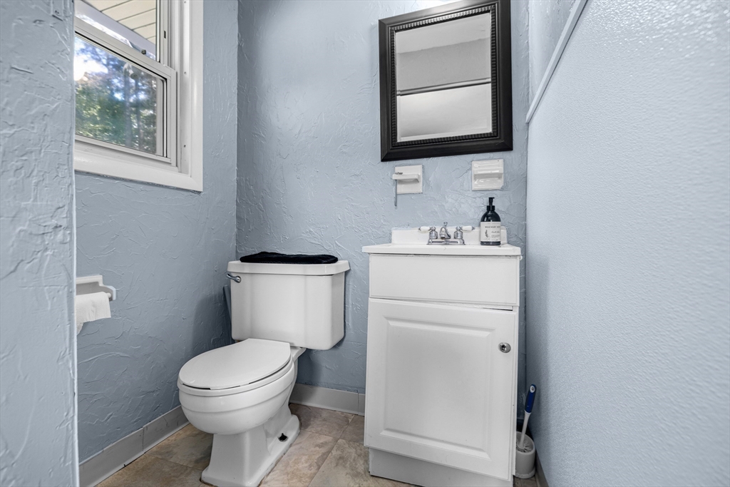 157 Nicholas Road Raynham, MA 02767 - Photo 14 of 18