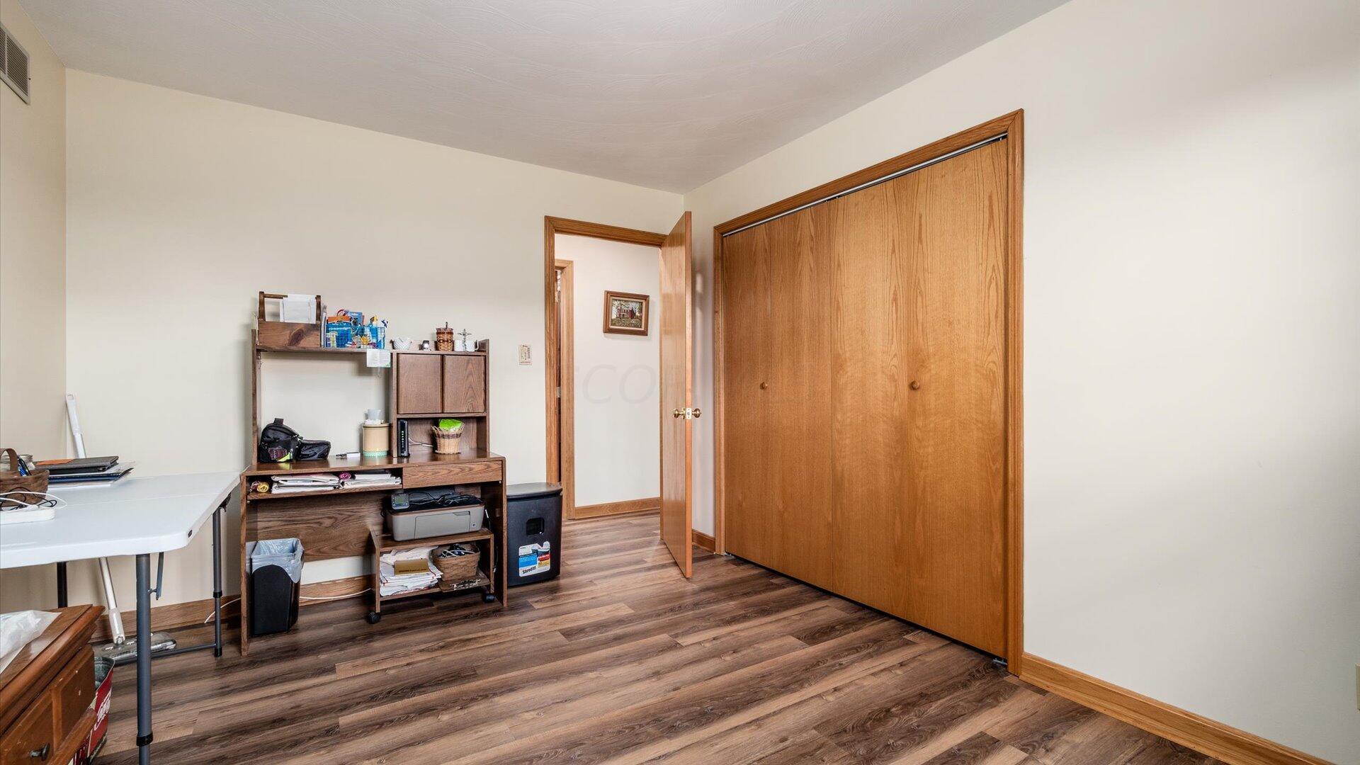 155 Fulkerson Road Zanesville, OH 43701 - Photo 24 of 70 24-z 155 Fulkerson058