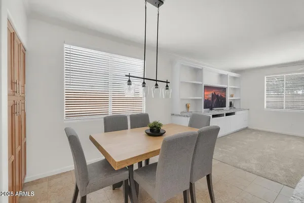 $599,999 | 2975 East Andre Avenue, Gilbert, AZ 85298