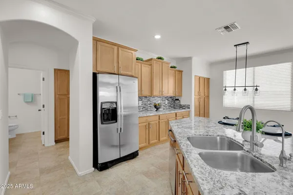 $599,999 | 2975 East Andre Avenue, Gilbert, AZ 85298