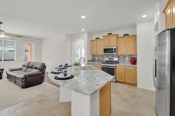 $599,999 | 2975 East Andre Avenue, Gilbert, AZ 85298