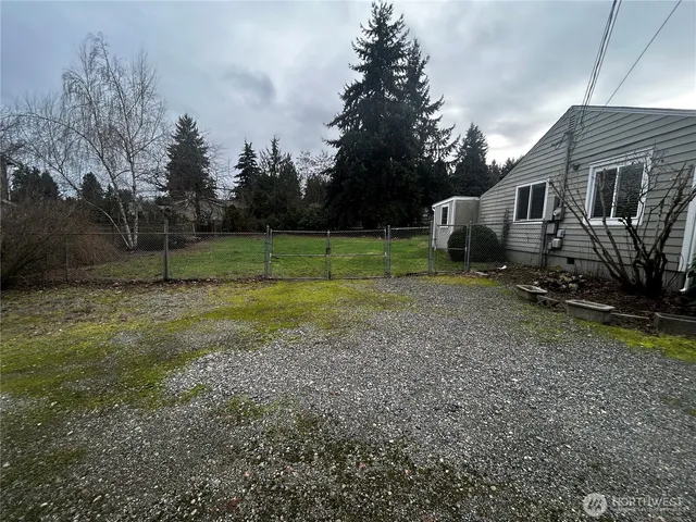 $359,950 | 4622 59th Street East, Tacoma, WA 98443