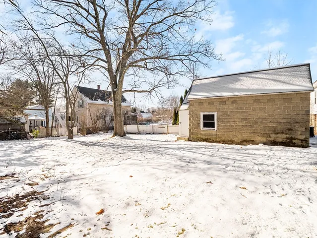 $539,000 | 224 Pelham Street, Methuen, MA 01844