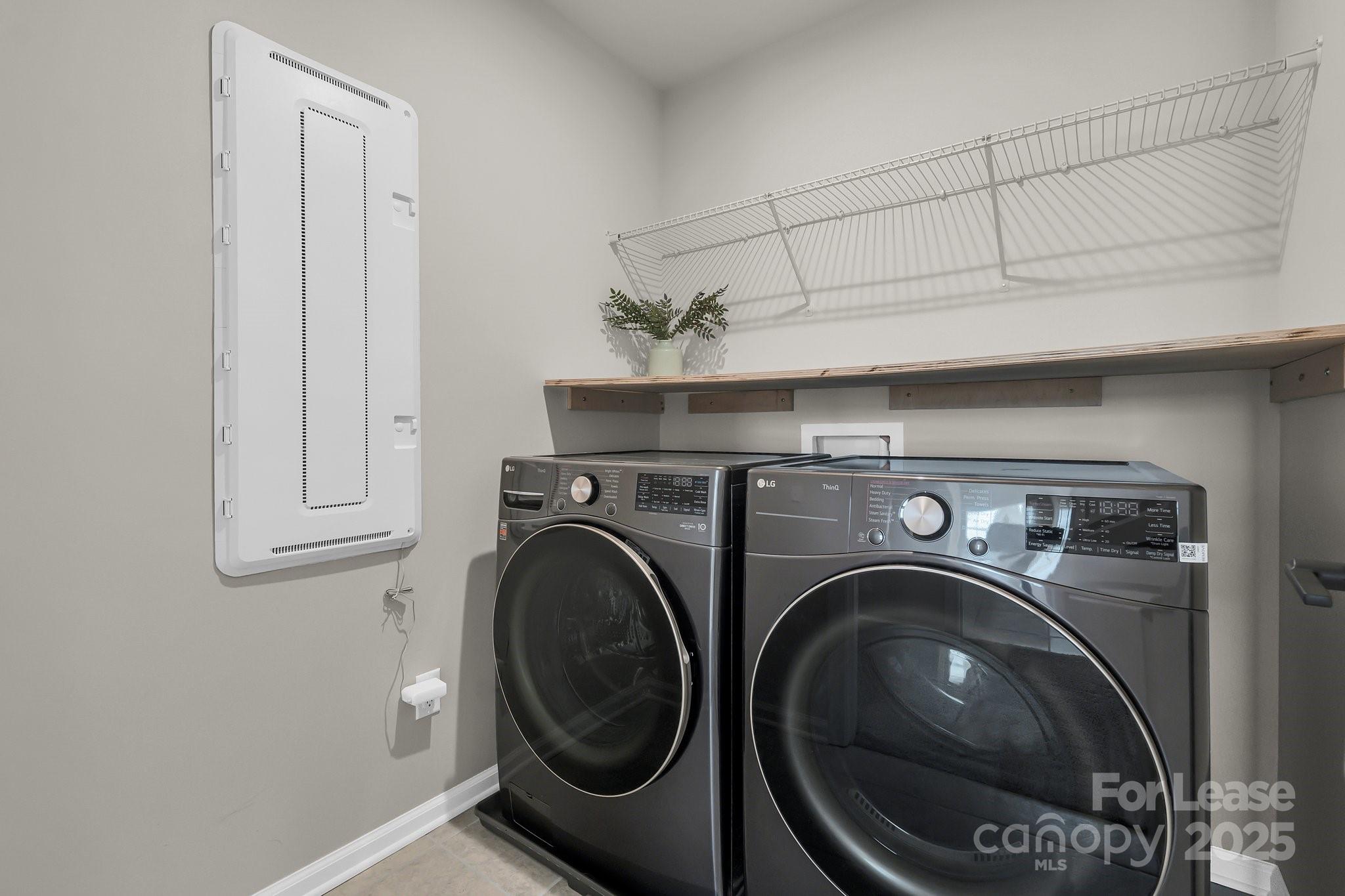 16764 Summers Walk Boulevard Davidson, NC 28036 - Photo 22 of 26 a utility room with dryer and washer
