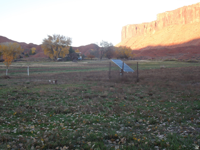 437 West Rimrock Lane, Unit 437 Moab, UT 84532 - Photo 6 of 9 View of yard featuring a mountain view