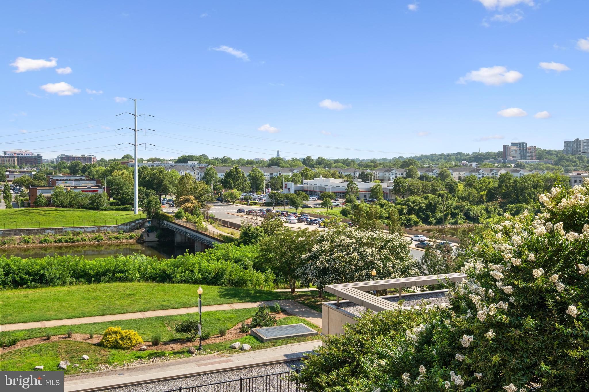 3600 South Glebe Road, Unit 526W Arlington, VA 22202 - Photo 24 of 34 a view of a city
