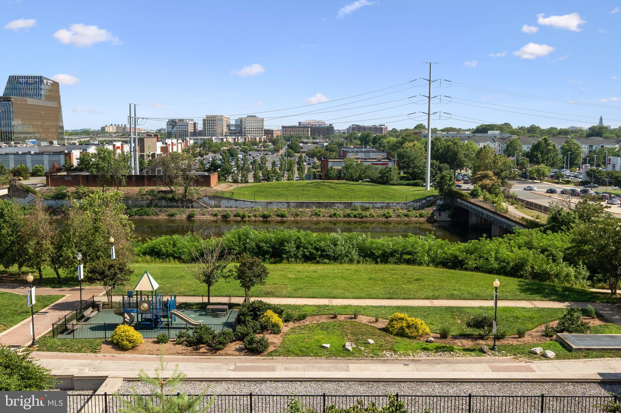 3600 South Glebe Road, Unit 526W Arlington, VA 22202 - Photo 25 of 34 a view of a city