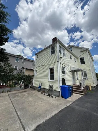 $650,000 | 40 Smith Street, Elizabeth, NJ 07201
