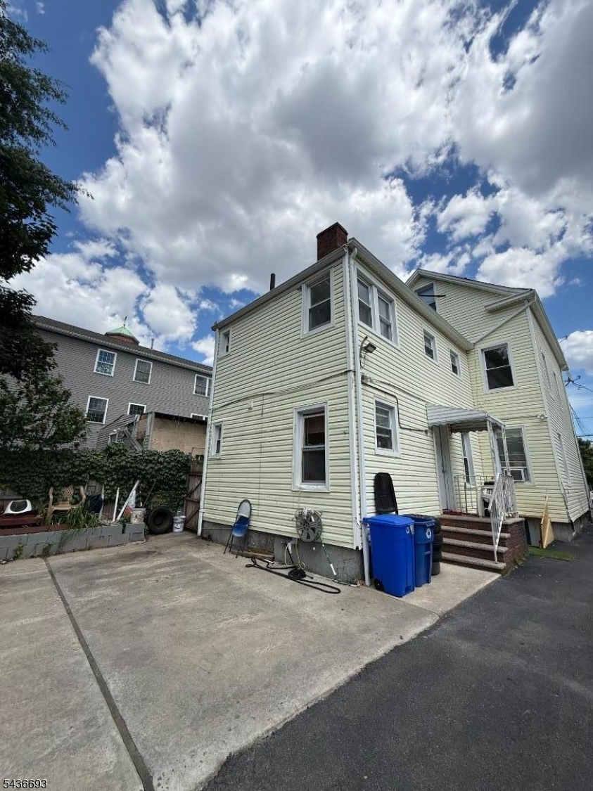 40 Smith Street Elizabeth, NJ 07201 - Photo 3 of 3