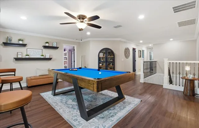 a en suite bathroom with a shower and a mirror